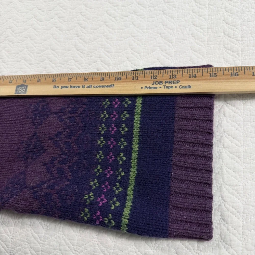 Melrose Chic Purple V Neck Fair Isle Knit Sweater Size M Lambs Wool Blend GUC‎